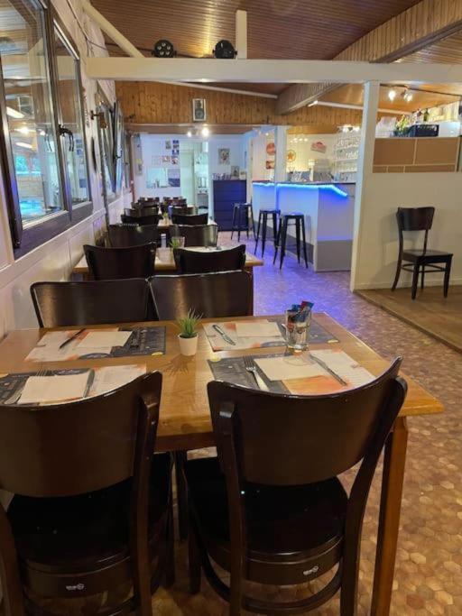 Anne Marie Vous Accueilles Dans Son Logement Familiale Pour 6 Personnes 3 Chambres Confortable Proche D Europa Park A Boofzheim Dans Camping 3 Etoiles Екстериор снимка